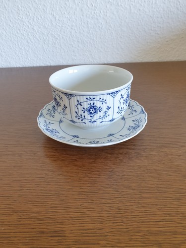 Sauciere mit teller - sauciere,