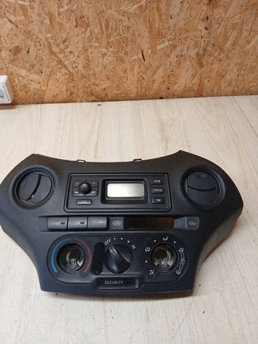 Toyota yaris 2003 radio - toyota,