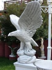 Gartenfigur, Adlerfigur Steinfigur H.60 cm, Steinguss Vögel Skulptur Gartendeko