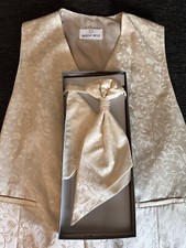 Wilvorst Weste + Plastron/Hochzeitskrawatte und Einstecktuch Gr. 54 Champagner