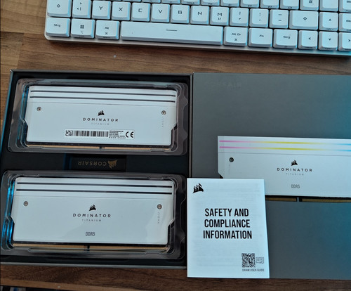 Corsair dominator titanium rgb - dominator,