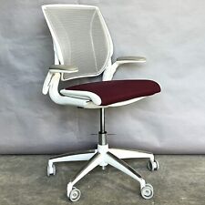 HUMANSCALE Diffrient World Bürostuhl Arbeitsstuhl weiß burgund hergestellt in den USA ergonomisch