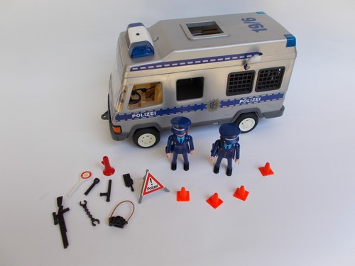PLAYMOBIL