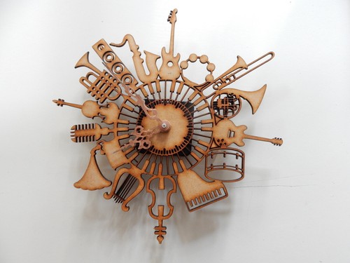 Uhr mit musikinstrumenten - uhr,