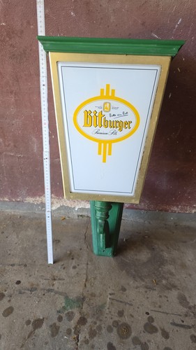 Eine lampe mit bitburger - eine,