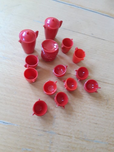 Teile rotes geschirr - , für