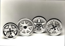 Foto Autoteile, Autoreifen