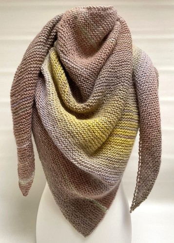 Handgestricktes tuch - handgestricktes,