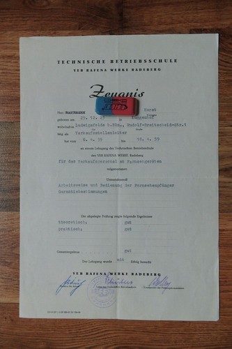Zeugnis veb rafena werke - veb,