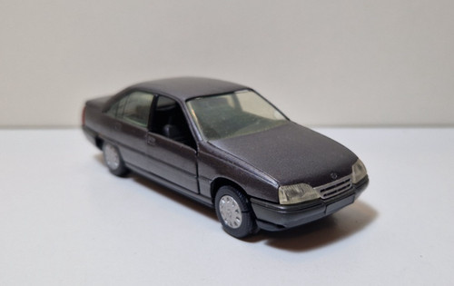 Gama 1130 opel omega grau - gama,