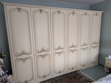 Kleiderschrank und Bett im Chippendale Stil antik Möbel 