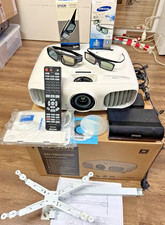 Epson Beamer EH-TW6100W mit Zubehör *ZUSTAND SEHR GUT * FullHD 3D Projektor *OVP