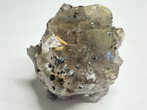 Pyrit auf fluorit - auf, (würfel)