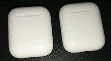 2 x Apple Airpods A1523 Teildefekt Verbindungsprobleme