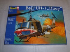 Revell 04905 Bell UH-1 "Huey" 1:24 Skill/Niveau 5 "Teile in Folie! Topzustand!"
