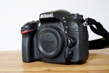 Nikon D7100 _ 13.641 Auslösungen _ Ladegerät _  ..... mit Zubehörpaket