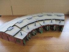 Hersteller unbekannt Spur H0 Gebäude Lokschuppen 6-ständig ohne OVP ZP902