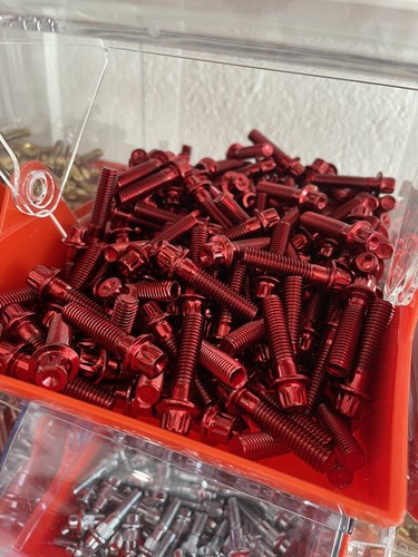 144 schrauben m7x32 rot - 144,