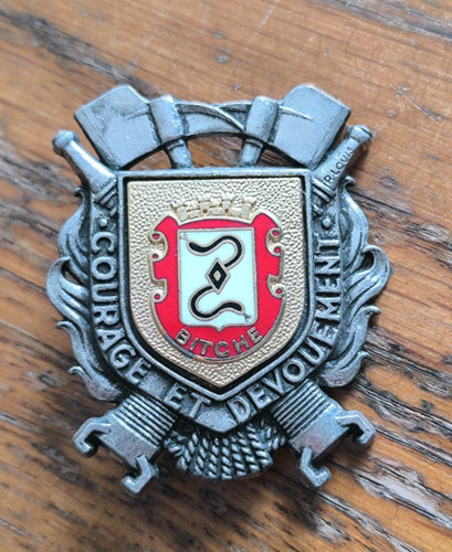 Abzeichen feuerwehr hündin - hündin, /