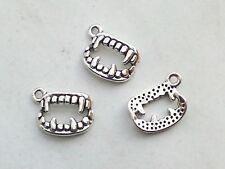 5x Anhänger Vampir Zähne 16x12mm Charm Gothic Halloween Schmuck Deko Bastel