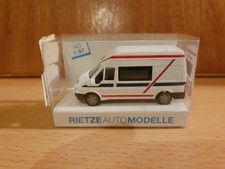 Rietze 51051 Ford Transit Kastenwagen Ambulans