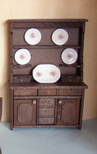 LISA  Geschirrschrank - Lundby  Puppenhaus 1:18