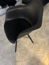Eames Plastic Armchair RE DAW von Charles & Eames