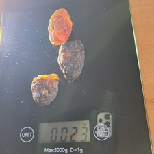 Blauer Bernstein aus Sumatra 