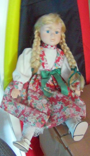 Wunderschöne puppe aus - wunderschöne,