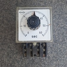 Motor Einschaltverzögertes Zeitrelais mit Zeiteinstellung 220V  5A 380V