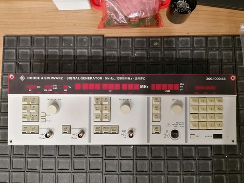Rohde schwarz signalgenerator - rohde&schwarz,