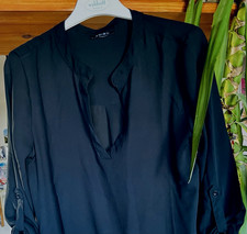 Bluse schwarz 38 40 NEUWERTIG