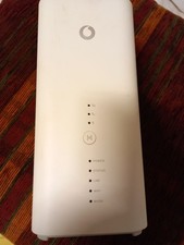 Vodafone GigaCube LTE-Router - Weiß (B818-263) Top Zustand