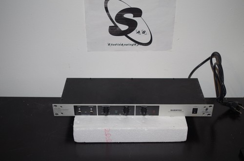 Behringer 1000 ultrabass - behringer,