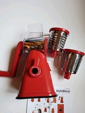 NutriSlicer von Livington Gemüseschneider Reibe mit Kurbel MediaShop M18665 Rot