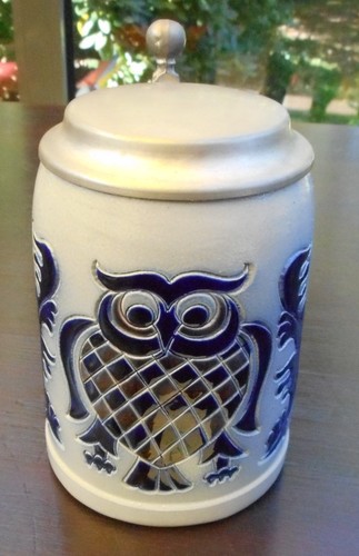 Bierkrug aus steinzeug - bierkrug,