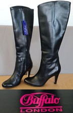 NEU Buffalo Stiefel Größe 39