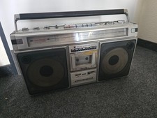Sharp GF 8686 Radiorecorder / Ghettoblaster / Kassette
