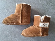 UGG Erin Babyschuhe Lammfell 5202 S EU 18 Klettverschluss Winter Stiefelchen