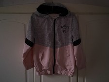 GIRLS UNITED Jacke Kapuzenjacke Übergangsjacke Innen Gefüttert Mädchen 134 140