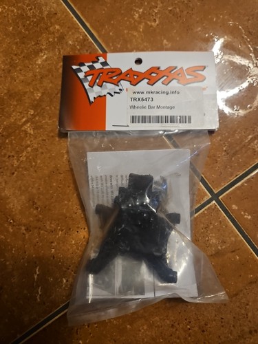 Traxxas wheelie bar - montage, /