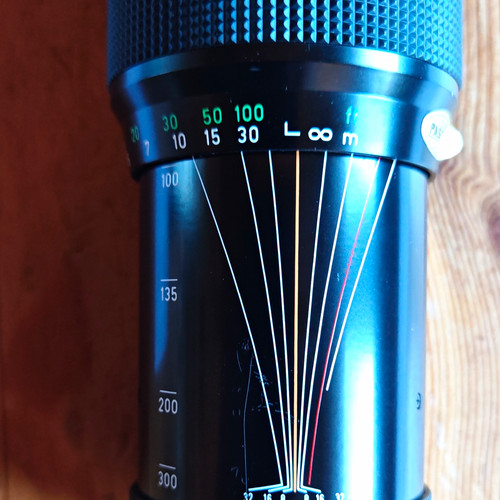 Sigma 100 300mm - sigma, f/5,6