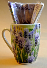 Lila Porzellan-Tasse Kaffeebecher Lavendel-Design mit passenden Servietten