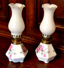 2 kleine Petroleumlampen