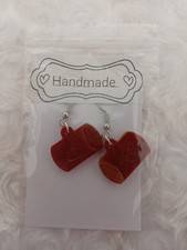 Ein Paar Ohrringe Handmade