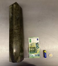 Außergewöhnlicher Pyrit-Turm