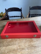 AUFBEWAHRUNGSBOX /SCHMUCK CASE ROT RINGE GLAS JUWELIER CA.100 PLÄTZE CA.36x25,5