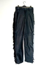 Schwarze Lederhose mit Fransen