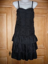 Cocktailkleid Partykleid schwarz gesmokt schulterfrei Gr. 34/36