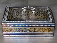 ANTIKE EISEN KASSETTE +